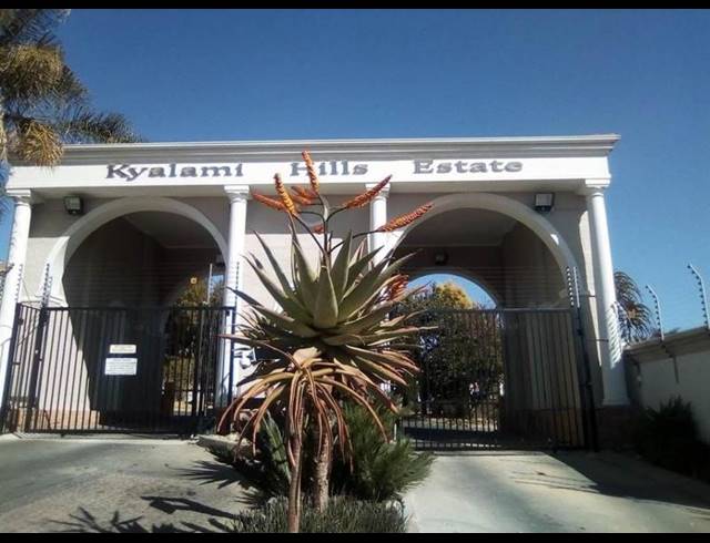 4 BEDROOM HOUSE FOR SALE IN KYALAMI ESTATES
